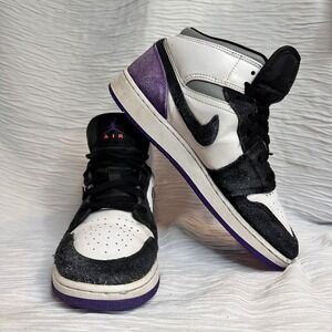 Nike‎ Air Jordan 1 Mid SE Court Purple Leather/Suede Boys Size 7Y
